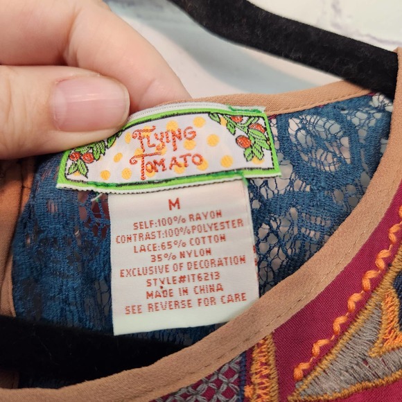 Flying Tomato Women's Boho Embroidered Long Sheer sleeve Lace Back Blouse M - Picture 3 of 8